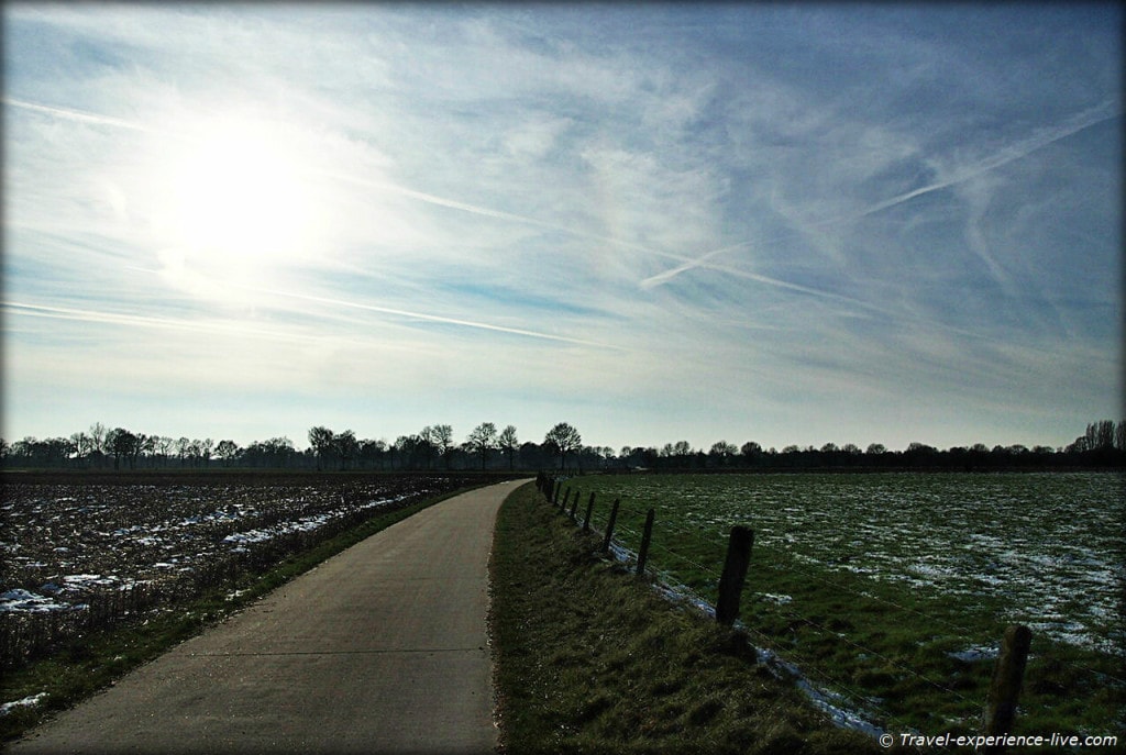 Bike path in Larum, Geel, Belgium.