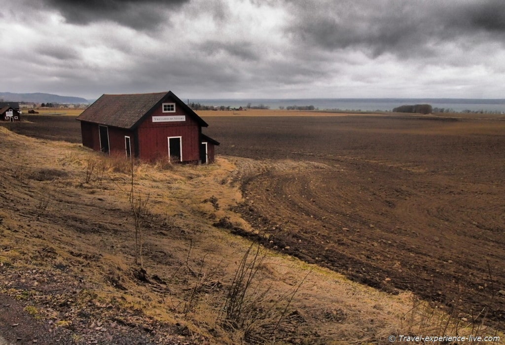 Lonely house in the Swedish fields.