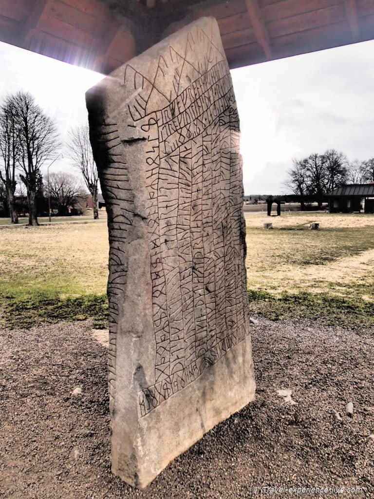 Rökstenen (the Rök Runestone).