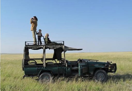 Uncharted Safari Vehicle
