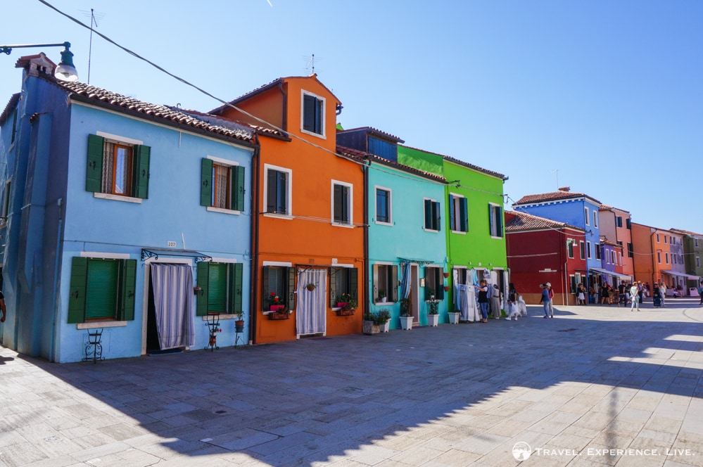 Visit Burano: Brightly colored houses in Burano