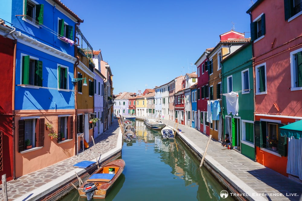 Visit Burano: Colorful houses in Burano