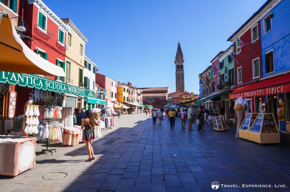 Visit Burano: Town square in Burano