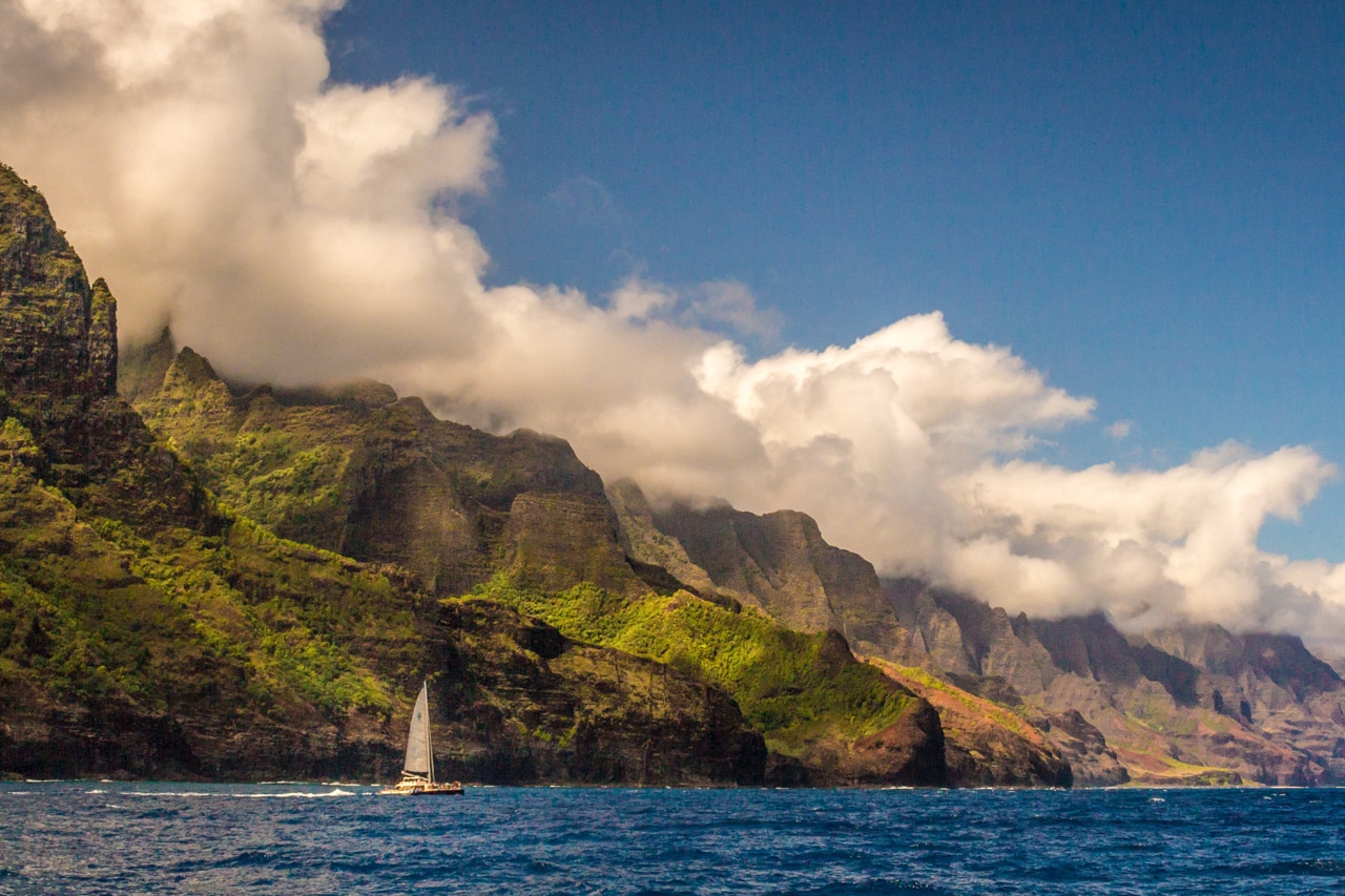 Na Pali Coast State Wilderness Park, Hawaii - Amazing State Parks in the USA