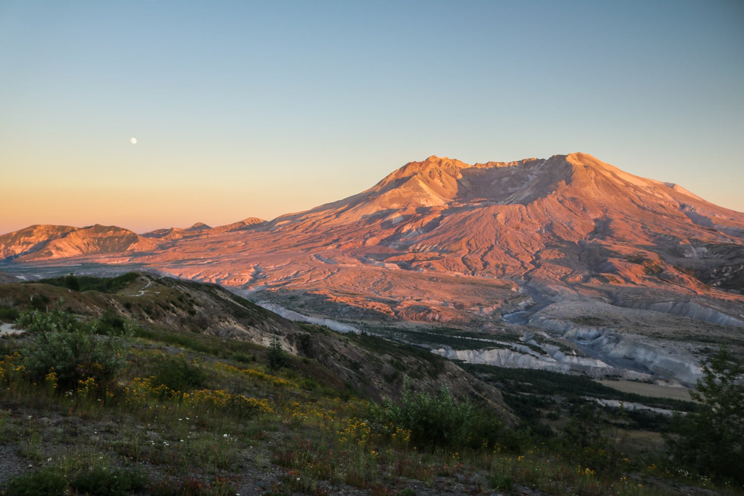 Sunset at Mount St. Helens National Volcanic Monument, Wa - Best Day Trips from Portland for Nature Lovers