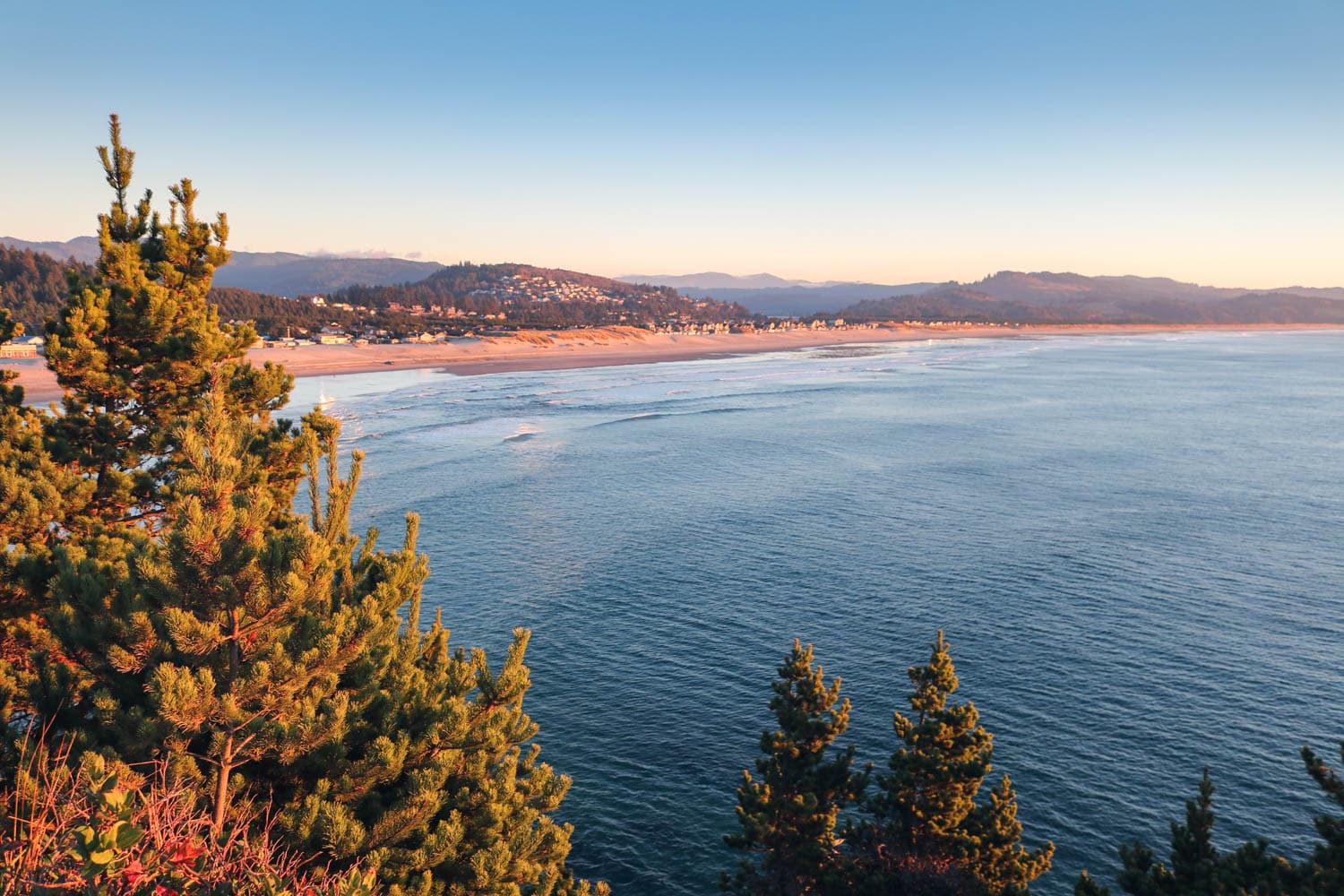 Pacific City, Oregon, seen from Cape Kiwanda State Natural Area