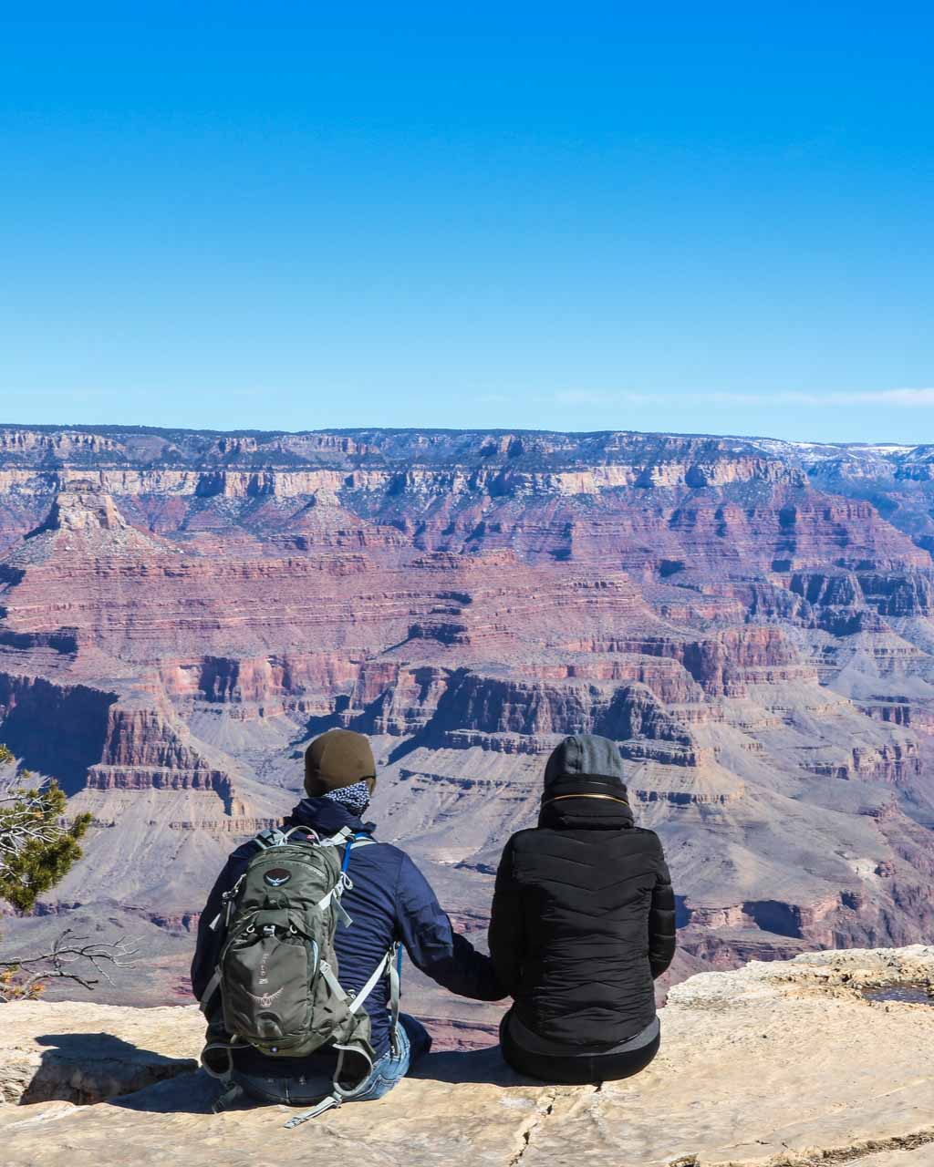 Couple enjoying the view, Grand Canyon National Park