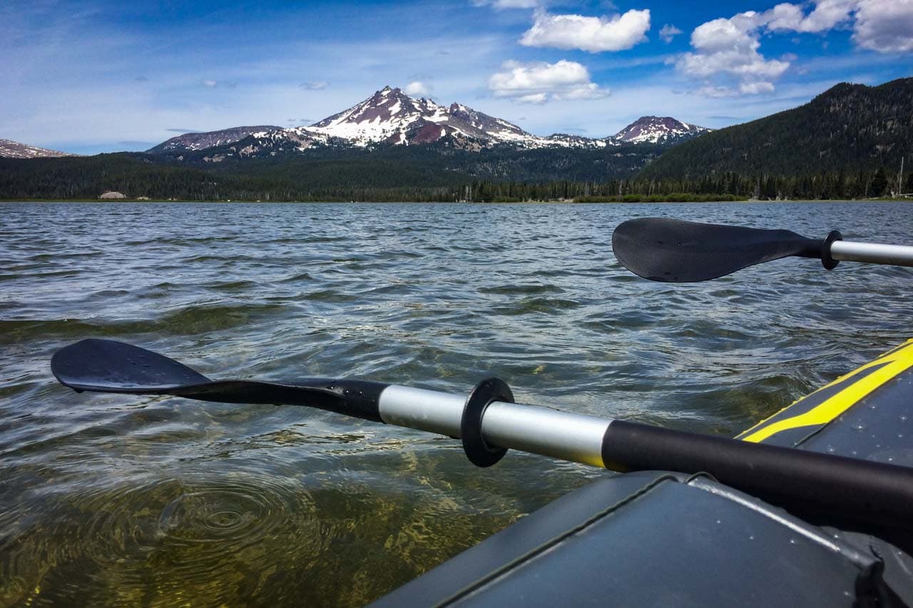 Kayaking Sparks Lake, Cascade Lakes Scenic Byway, Deschutes National Forest, Oregon