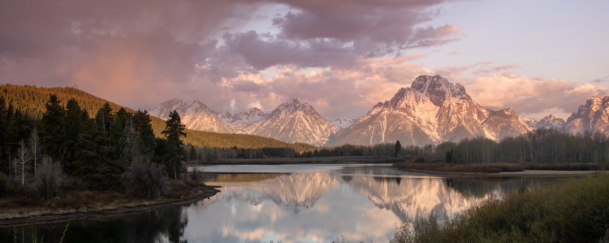 Oxbow Bend sunrise at Grand Teton National Park, Wyoming, one of the best viewpoints in the national parks