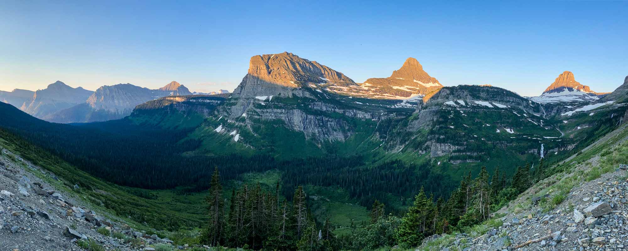 Going-to-the-Sun Road panorama near Logan Pass, Glacier National Park, best viewpoints in the national parks