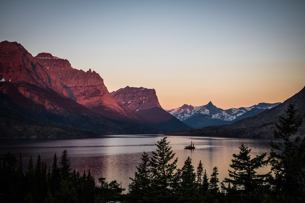 Sunrise at Wild Goose Island Overlook on St. Mary Lake, best photo locations in Glacier National Park, Montana