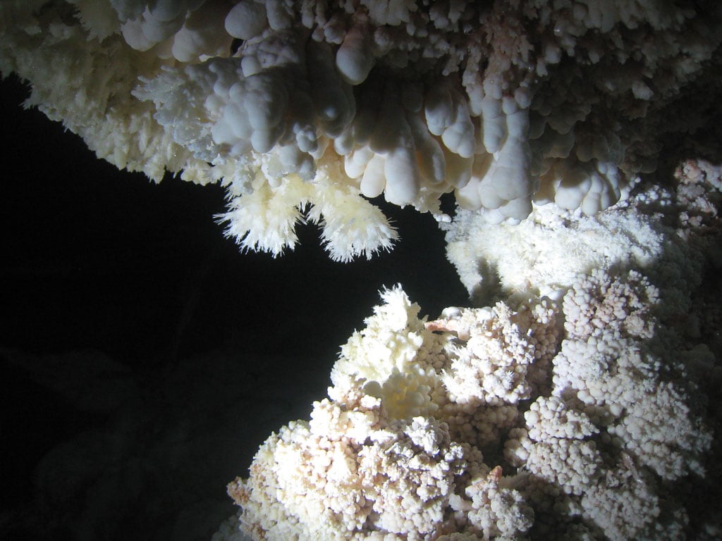 Popcorn and frostwork in Jewel Cave National Monument - Image credit NPS