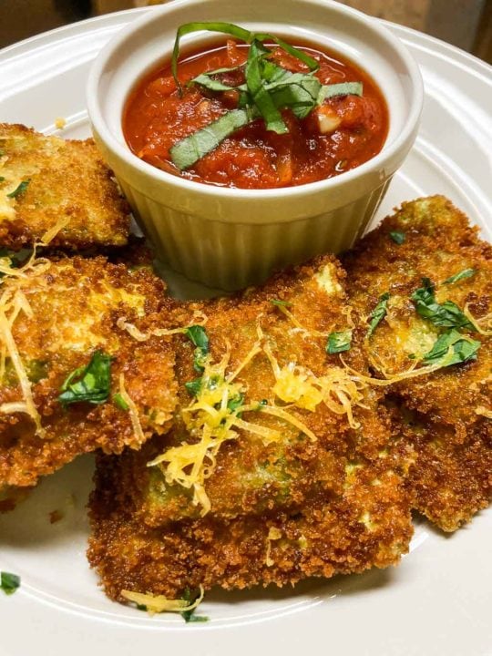 St. Louis style toasted raviolis with marinara sauce recipe