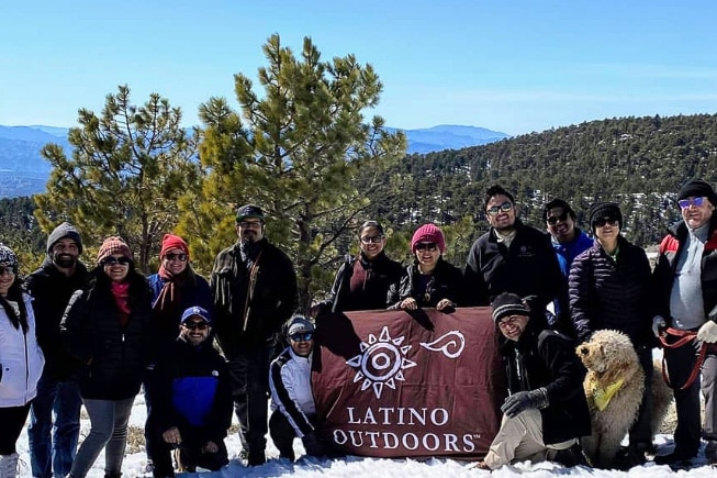 Group of outdoorspeople on a trip with Latino Outdoors