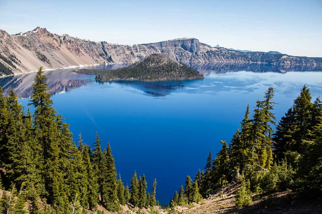 Stunning view of Crater Lake and Wizard Island in Crater Lake National Park, Oregon