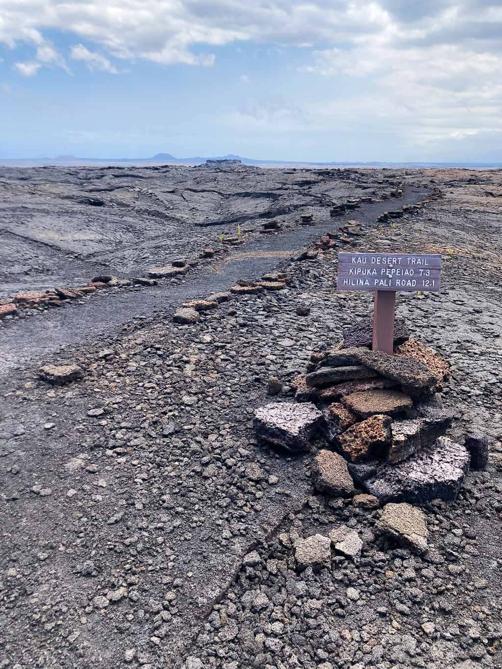 Kaʻū Desert Trail in Hawai‘i Volcanoes National Park, Hawaii Big Island