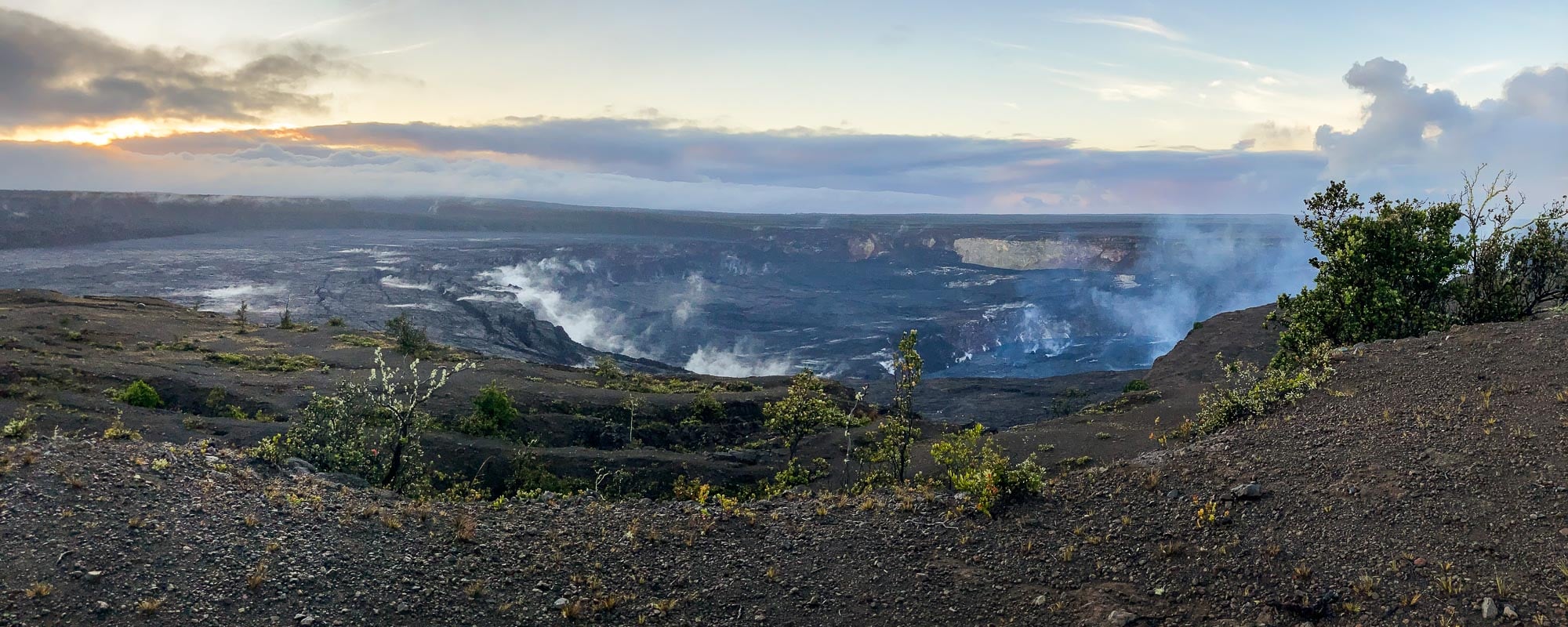 Uēkahuna Overlook panorama, Crater Rim Drive in Hawai'i Volcanoes National Park, Hawaii