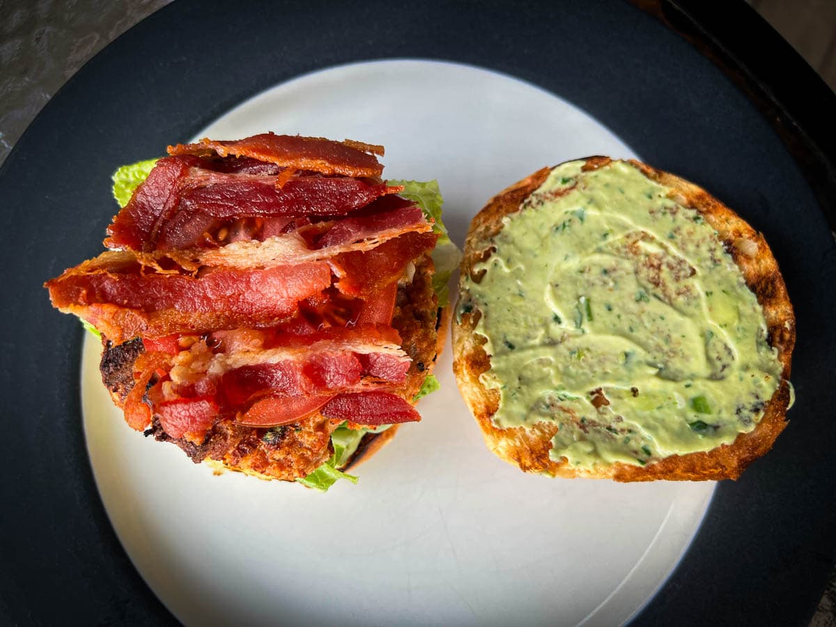 Bacon, lettuce and tomato salmon burgers recipe