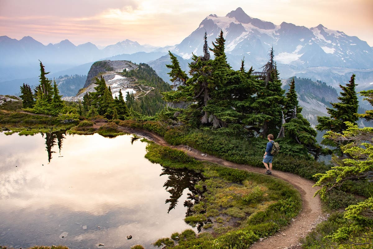 Hiker on the Table Mountain Trail, one of the best day hikes at Mount Baker, Mt. Baker-Snoqualmie National Forest, Washington State