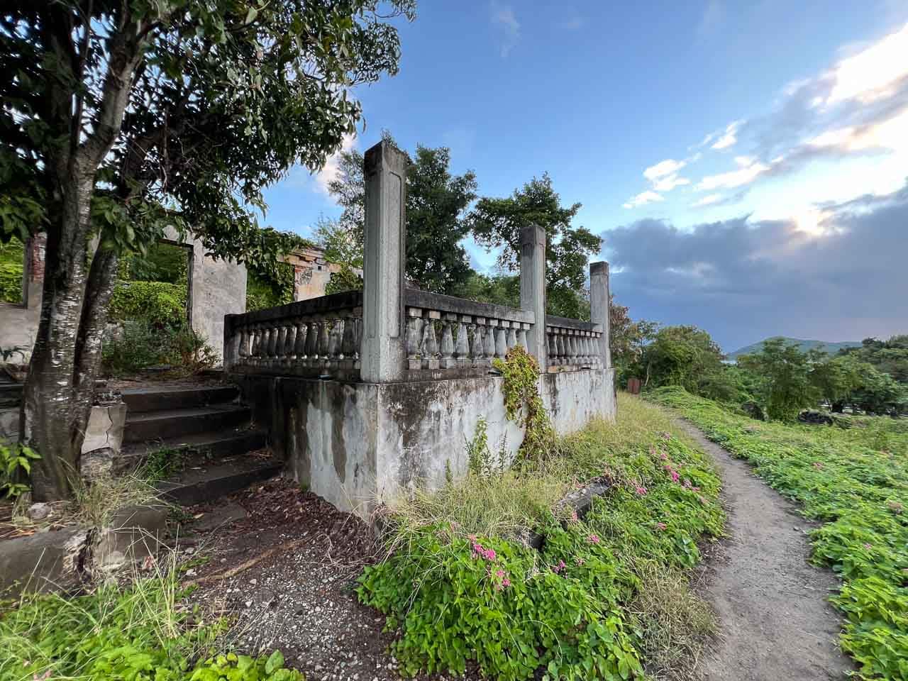 Mary's Point Estate House ruins on the Francis Bay Trail, Virgin Islands National Park
